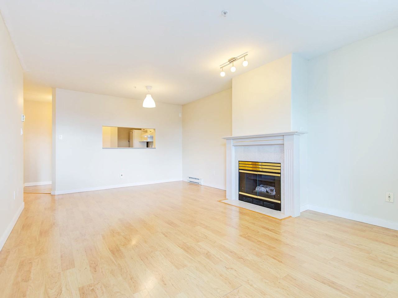 624 Agnes St #207 - Photo 3 of 21