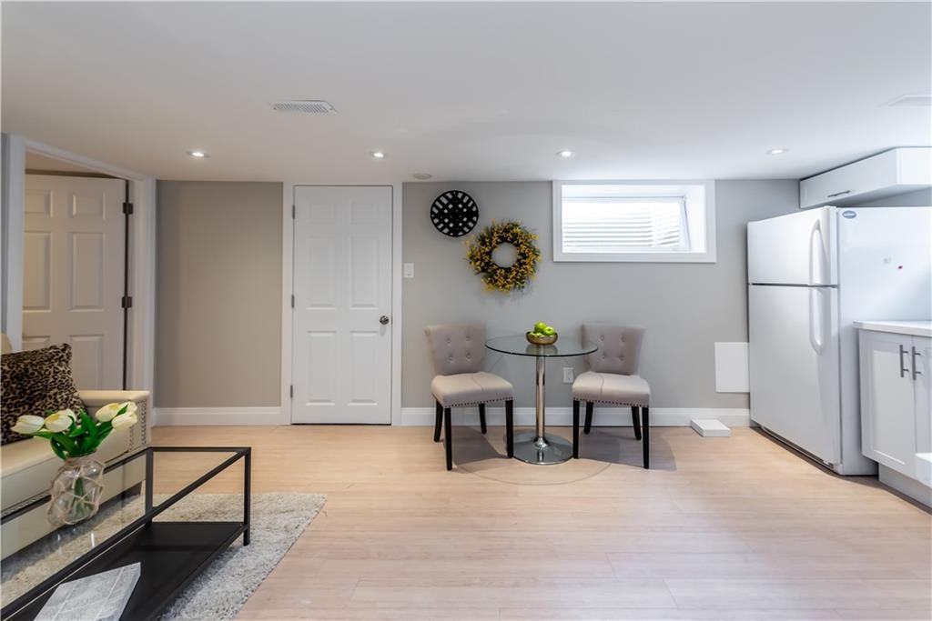 605 Mohawk Road East - Photo 2 of 14