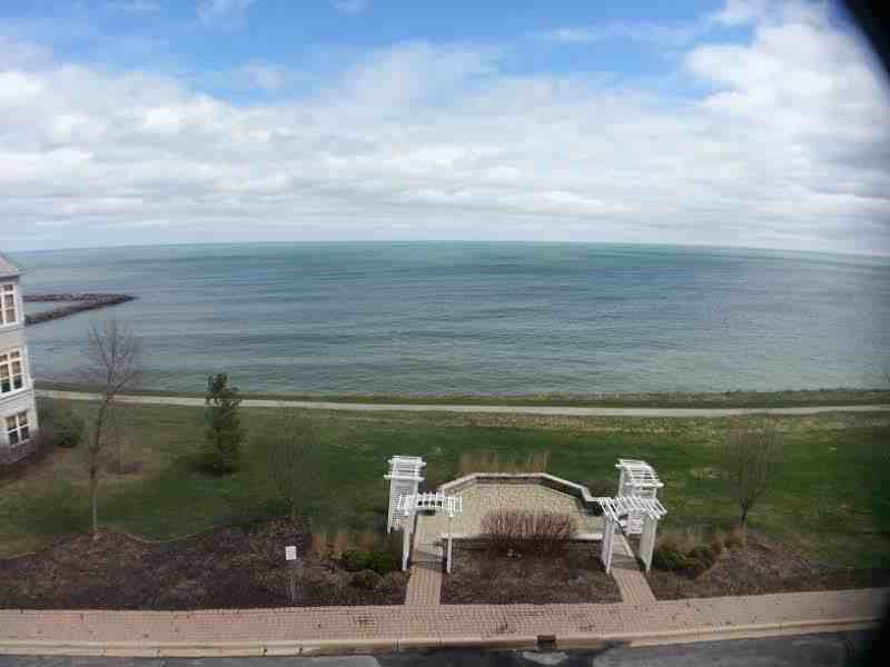 3872 S Lake Dr - Photo 3 of 14