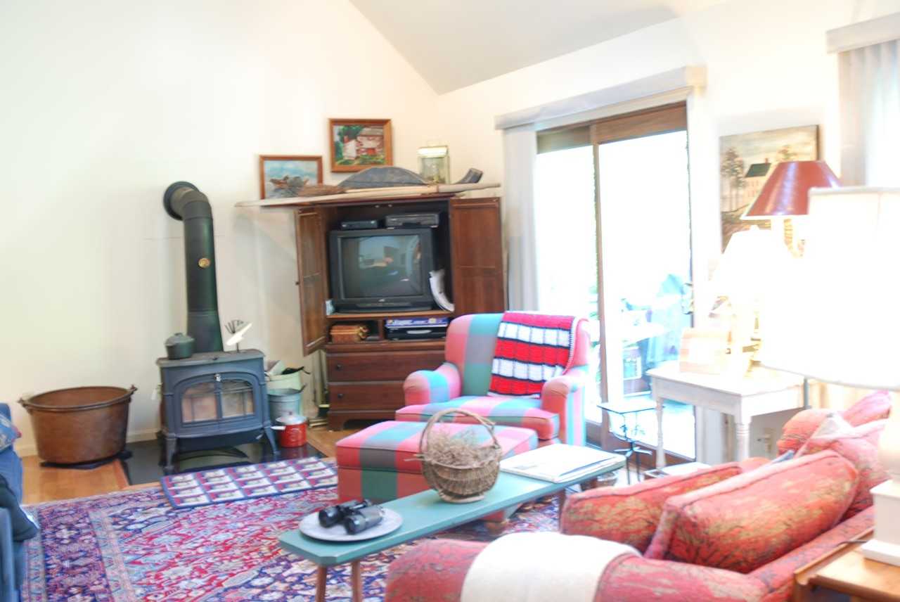 16 Rantilla Ln - Photo 3 of 12