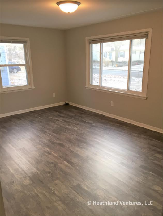 331 Pickett St Sw #1 - Photo 3 of 12