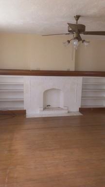 2555 NW 20th St - Photo 2 of 6