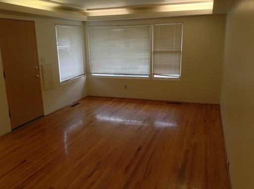 2431 SE 79th Ave - Photo 3 of 12