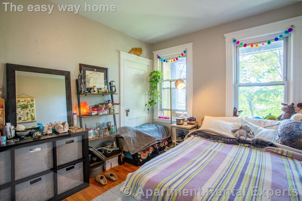 6 Belmont St #2 - Photo 3 of 9