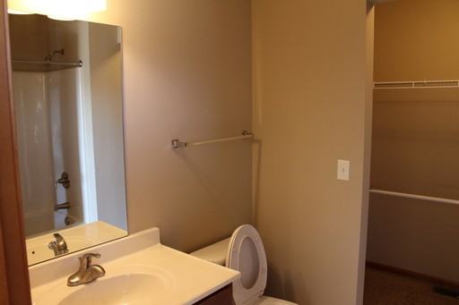 15615 Summerbrooke Ln - Photo 3 of 24