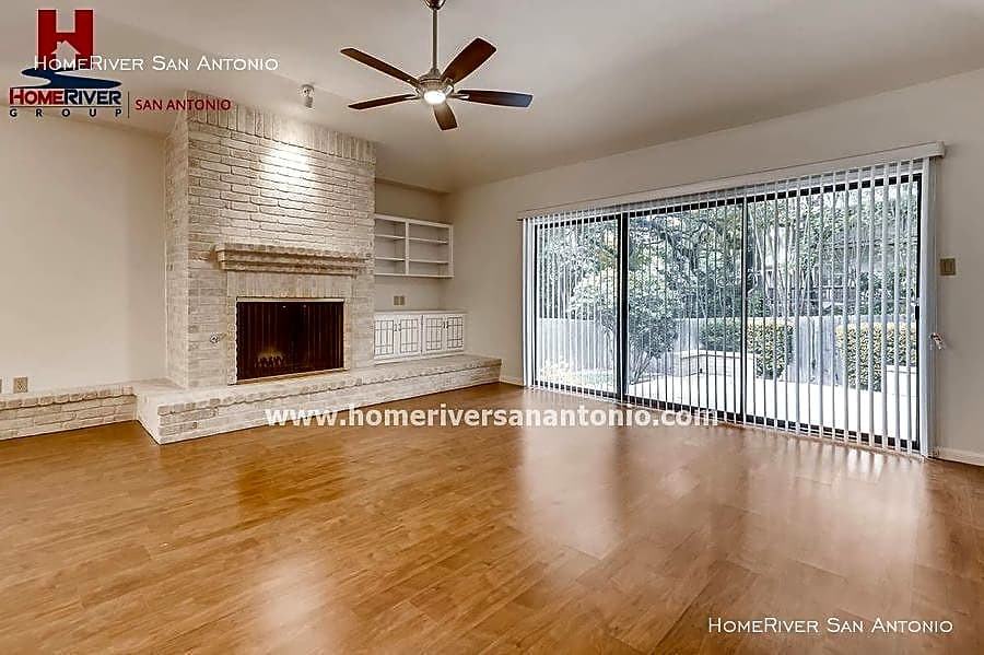 13059 Hunters Breeze St - Photo 2 of 10