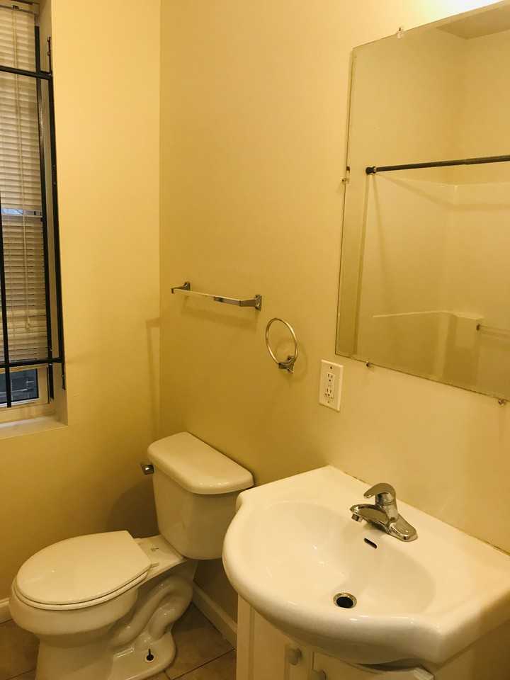1621 West Montgomery Avenue - Photo 2 of 22