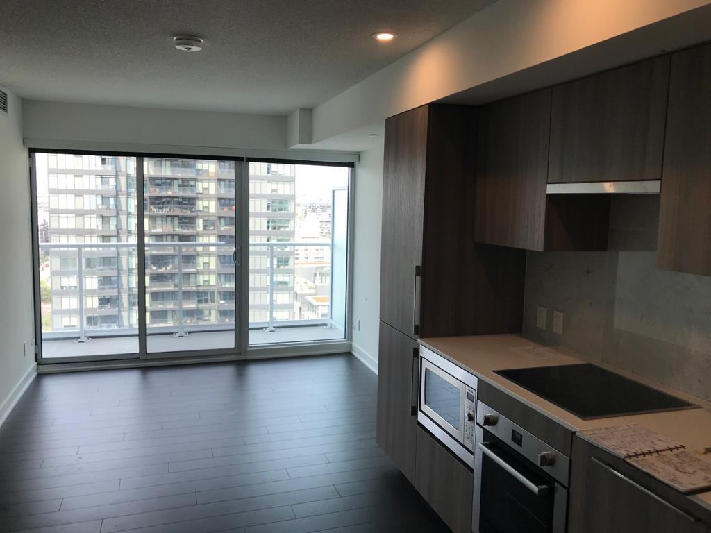 17 Bathurst Street