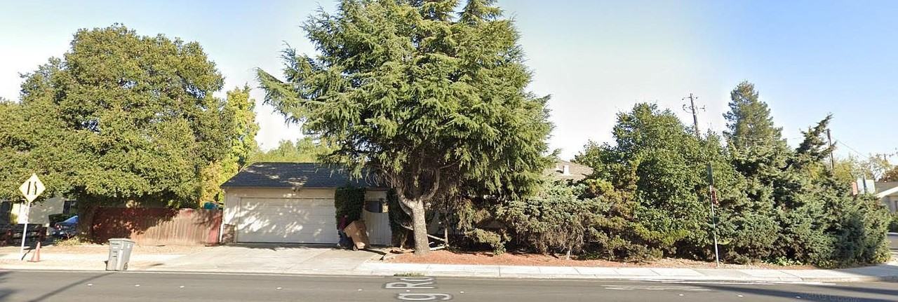 20985 Alves Drive - Photo 2 of 3