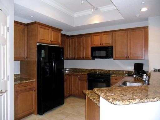 7604 Lake Vista Ct - Photo 2 of 13