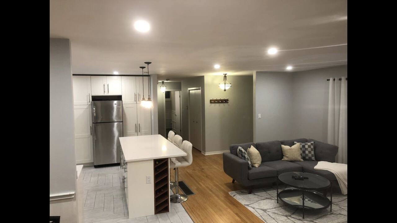 949 Lincoln Drive Upper - Photo 3 of 13