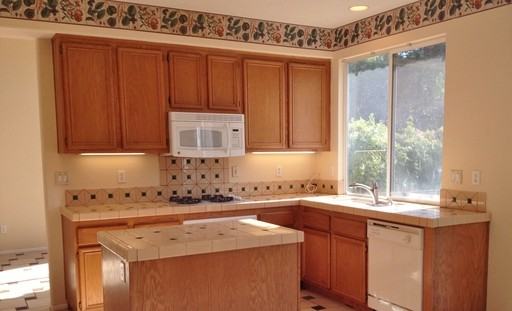 3037 Sprucewood Ln - Photo 3 of 18