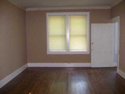 1275 Vinton Ave - Photo 2 of 4