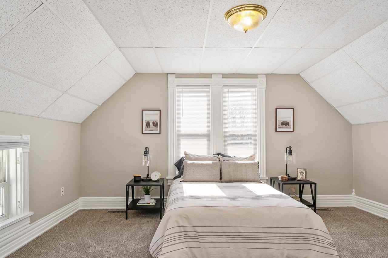 327 E Bryan St #325 - Photo 3 of 12