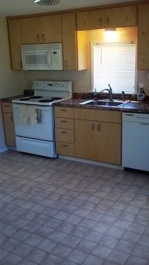 16909 Newberg Rd - Photo 3 of 10