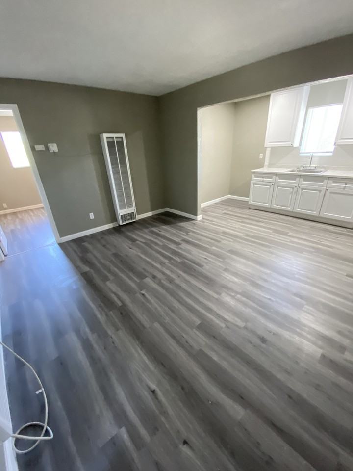 1523 LOS ROBLES BLVD - Photo 3 of 12