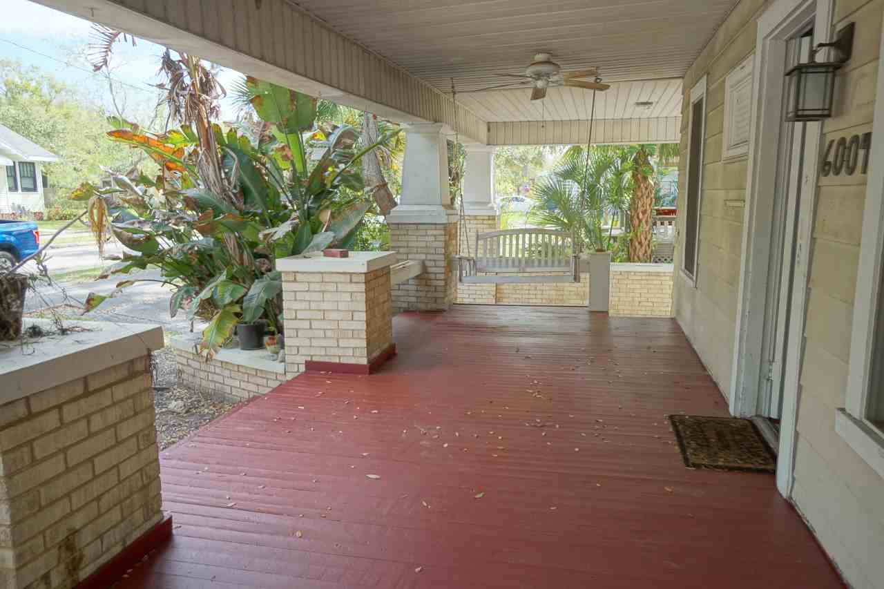 6004 N Suwanee Ave - Photo 2 of 11