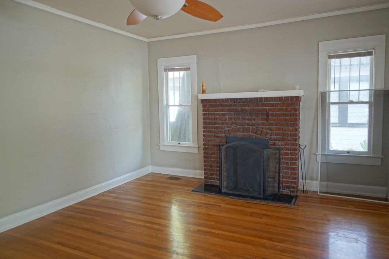 6004 N Suwanee Ave - Photo 3 of 11