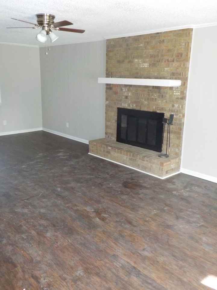 10 Wild Berry Pl - Photo 2 of 11