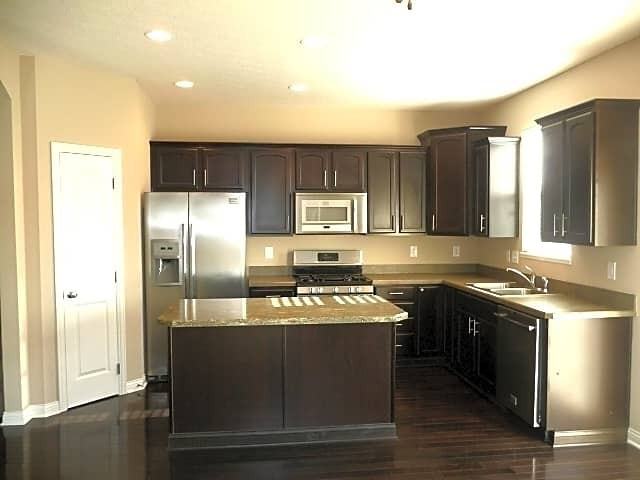 4119 Emerius Dr - Photo 3 of 10