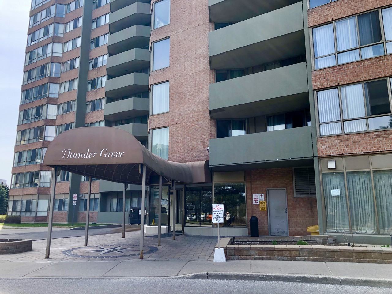 McCowan Rd & Finch Ave E #Room