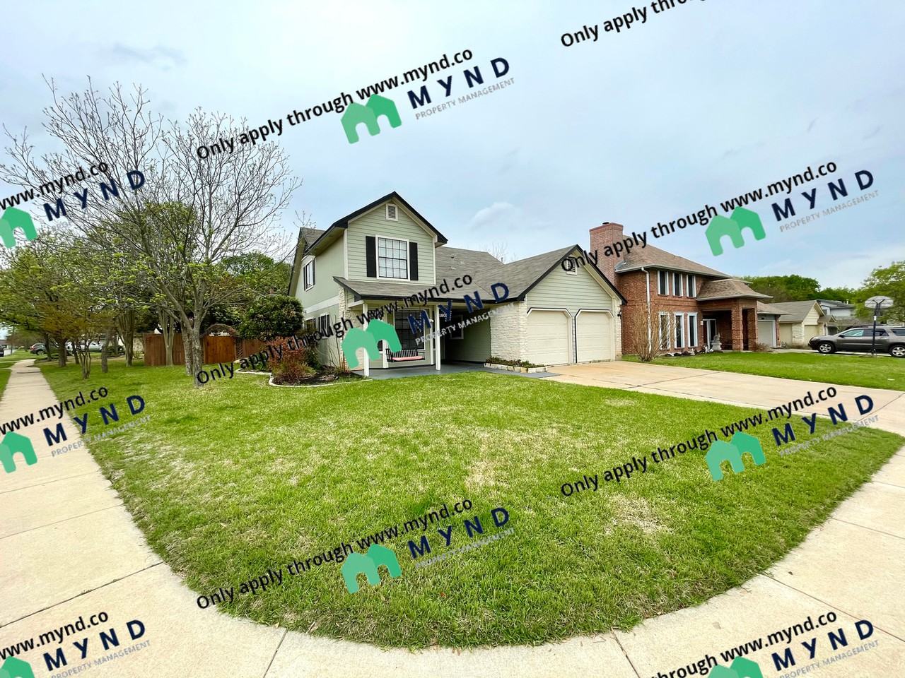 1800 Fawn Ridge Trl - Photo 2 of 26