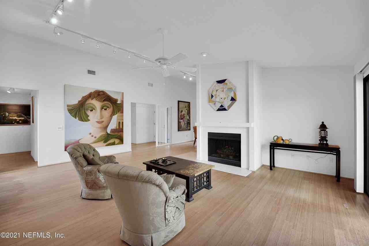 2437 Burgundy Ct #1 - Photo 3 of 16