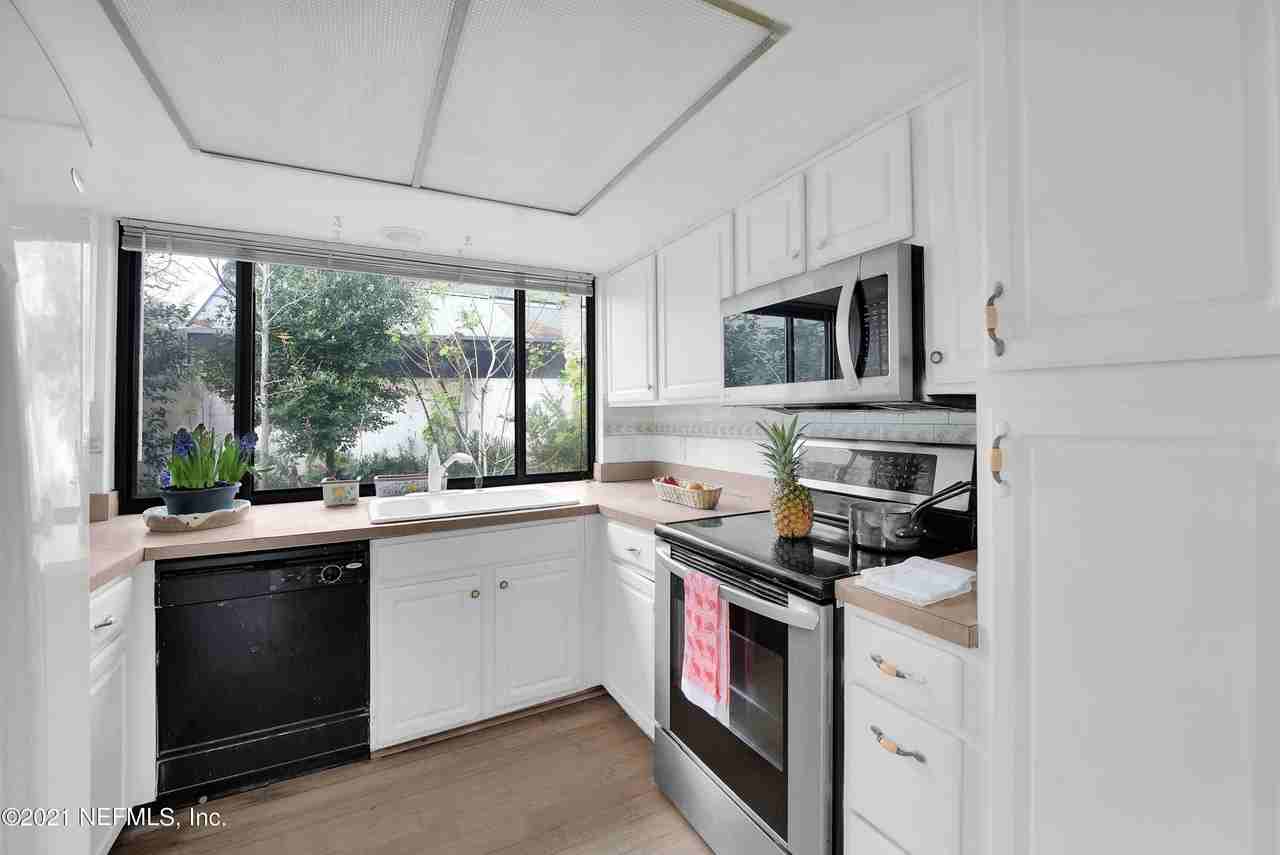 2437 Burgundy Ct #1 - Photo 6 of 16