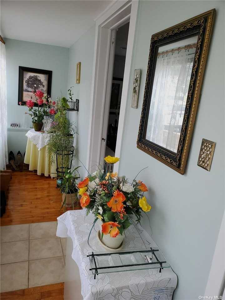 102 School St - Photo 2 of 21