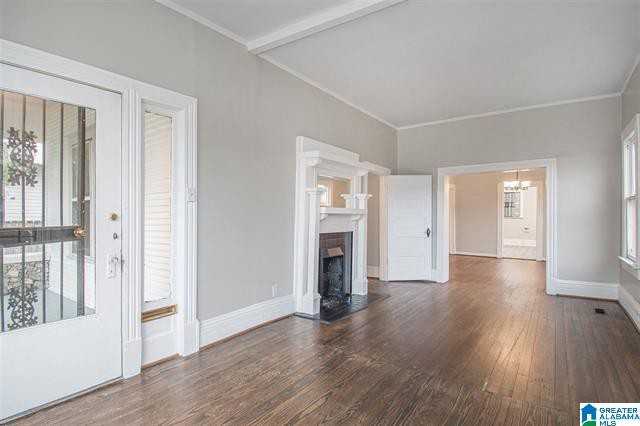 6817 Division Ave - Photo 2 of 5