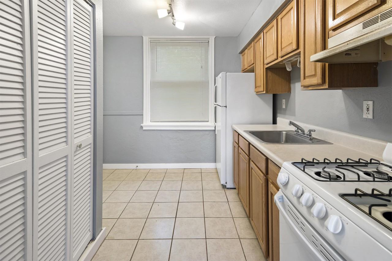 4503 Arco Ave #4511-1W - Photo 2 of 10