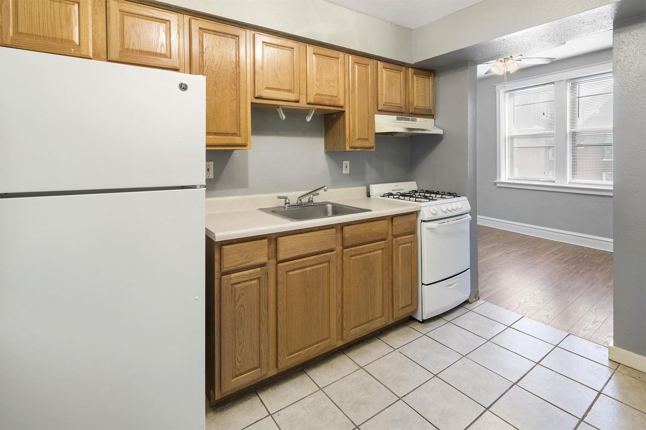 4503 Arco Ave #4511-1W - Photo 3 of 10