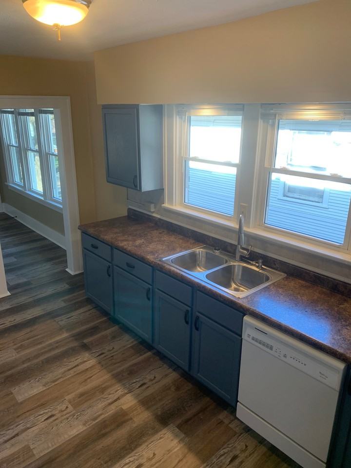 434 W Cook St #2 - Photo 7 of 28