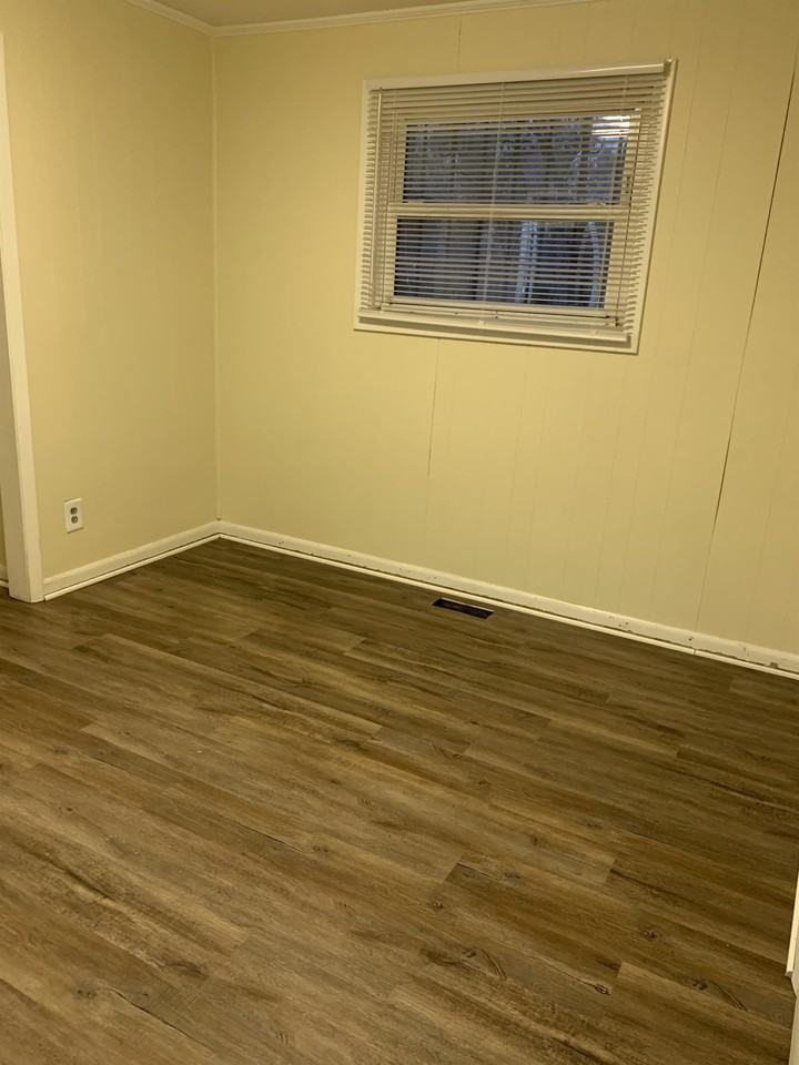 1514 Hooks St #1 - Photo 2 of 11