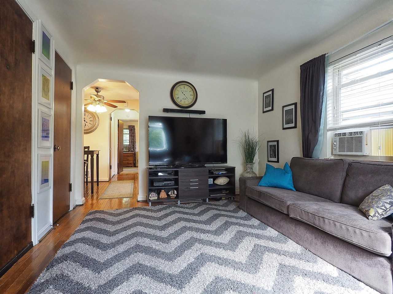 6217 Fairhurst Ave #3 - Photo 3 of 16