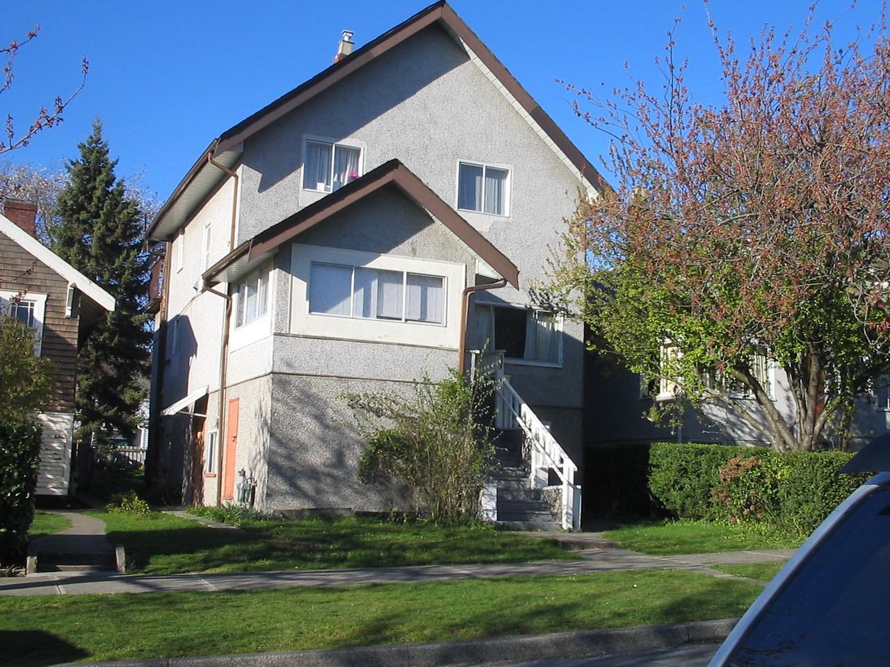 E 50th Ave & Fraser St, Vancouver, BC V5X 1A9 3 Bedroom Apartment for