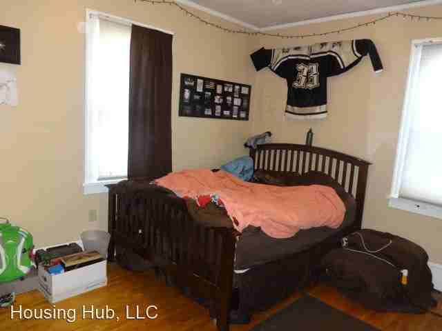 522/524 Smith Ave. South - Photo 3 of 11