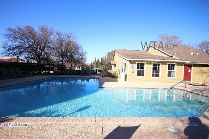 3600 Eisenhauer Rd - Photo 2 of 20