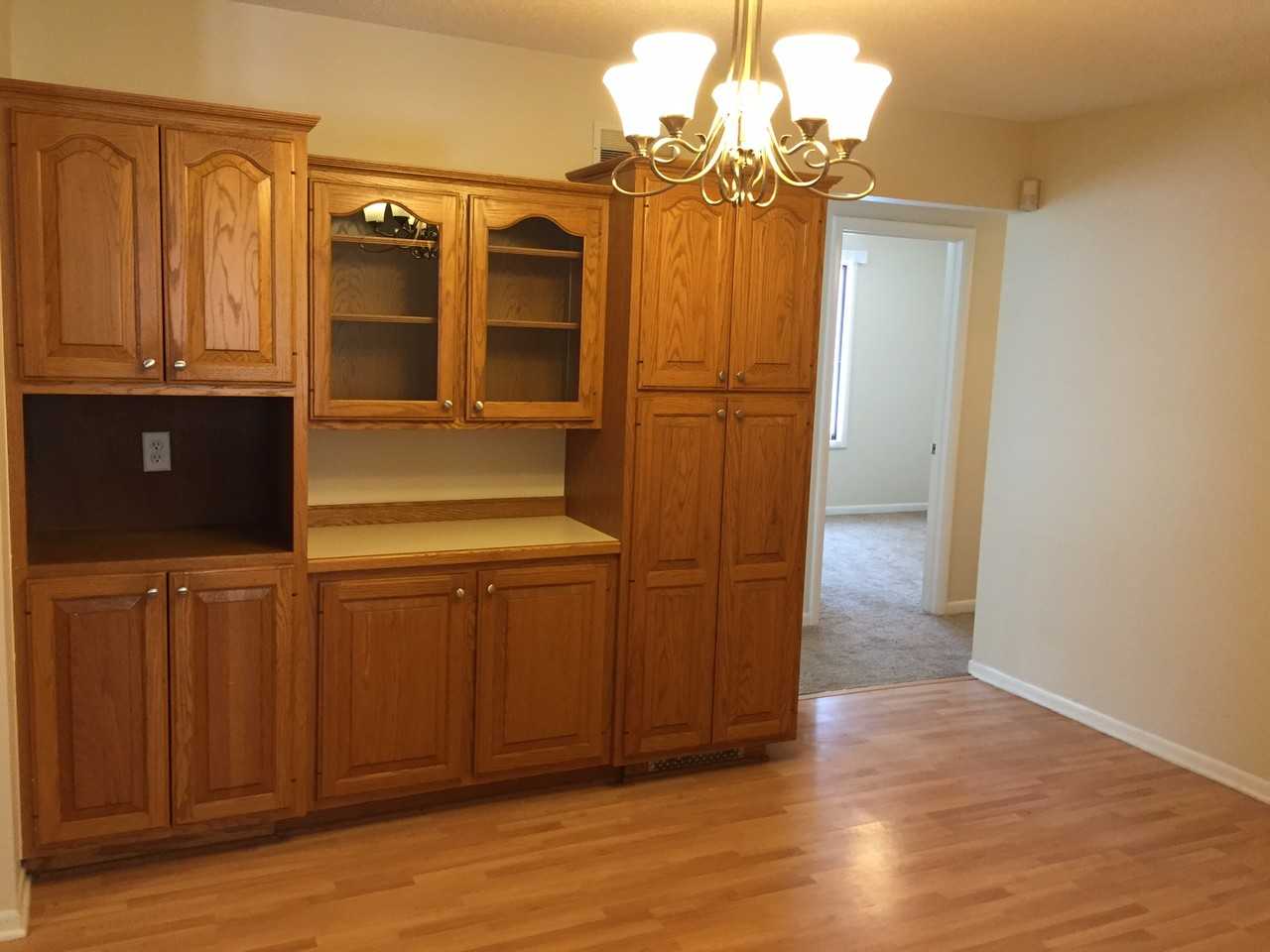 5625 Roosevelt St - Photo 3 of 14