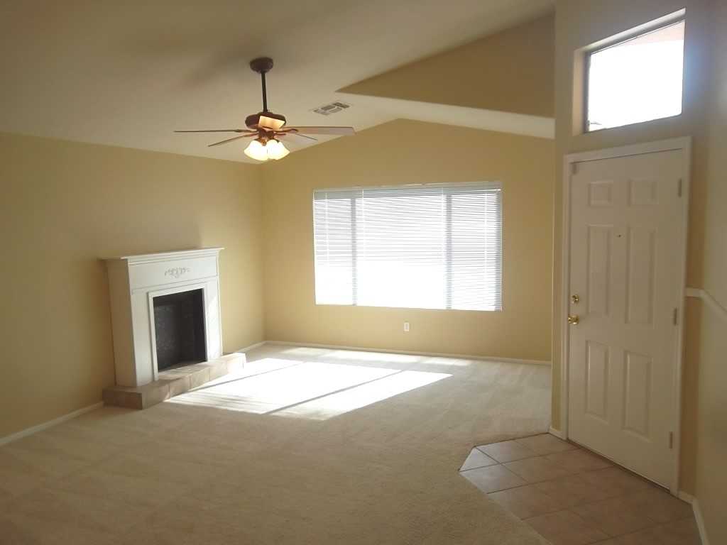 11324 W Seldon Ln - Photo 3 of 22