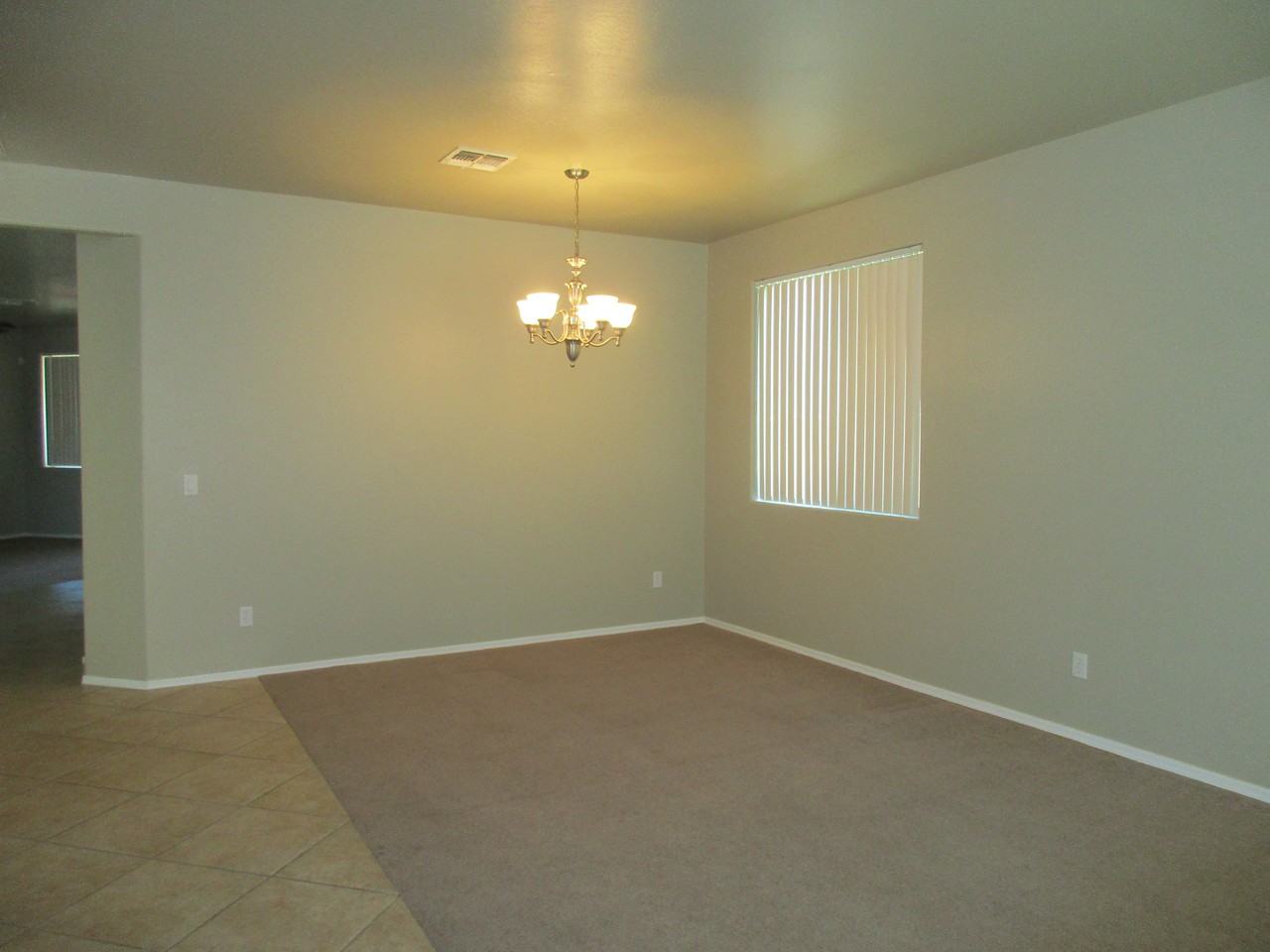 15440 W Jefferson St - Photo 3 of 25