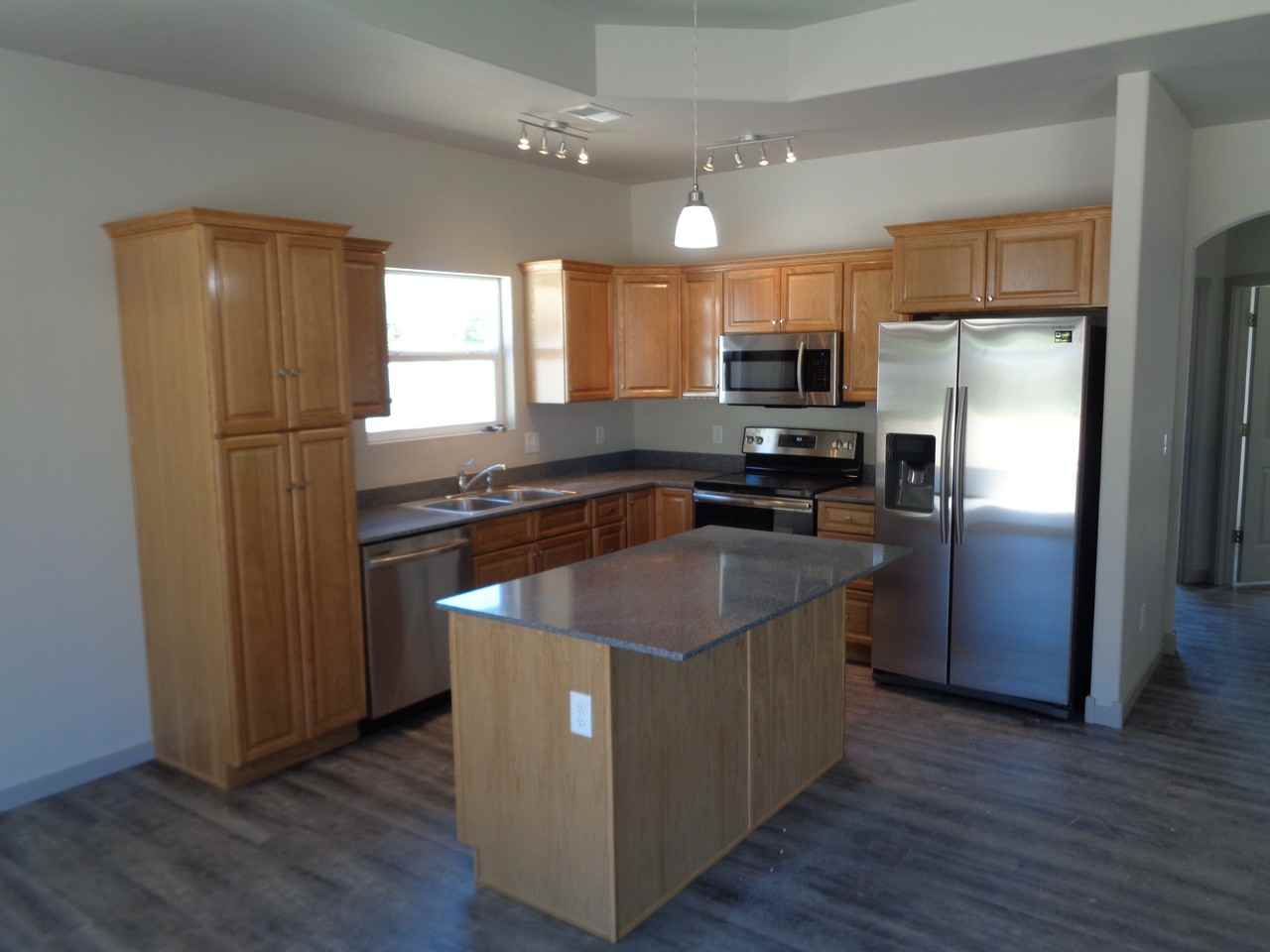 3204 F 1/4 Rd - Photo 3 of 26