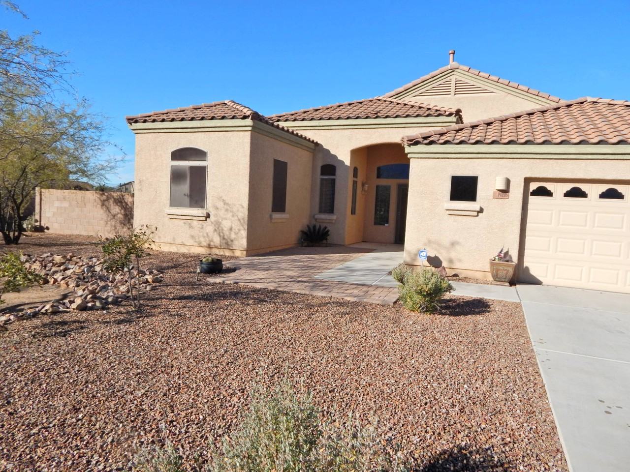 14895 N Gwynns Run Dr - Photo 2 of 24