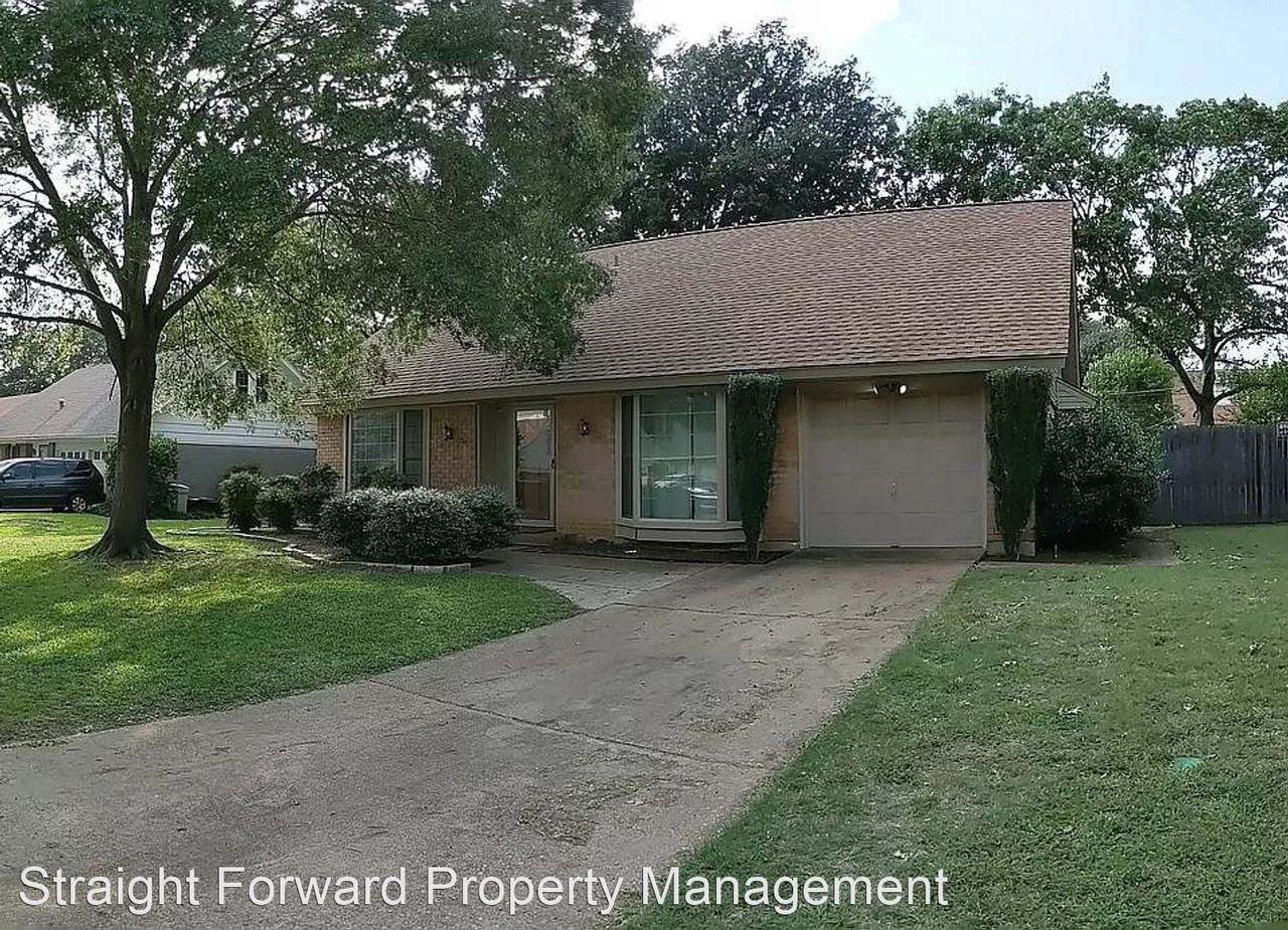 3509 Bangor Ct E - Photo 3 of 20