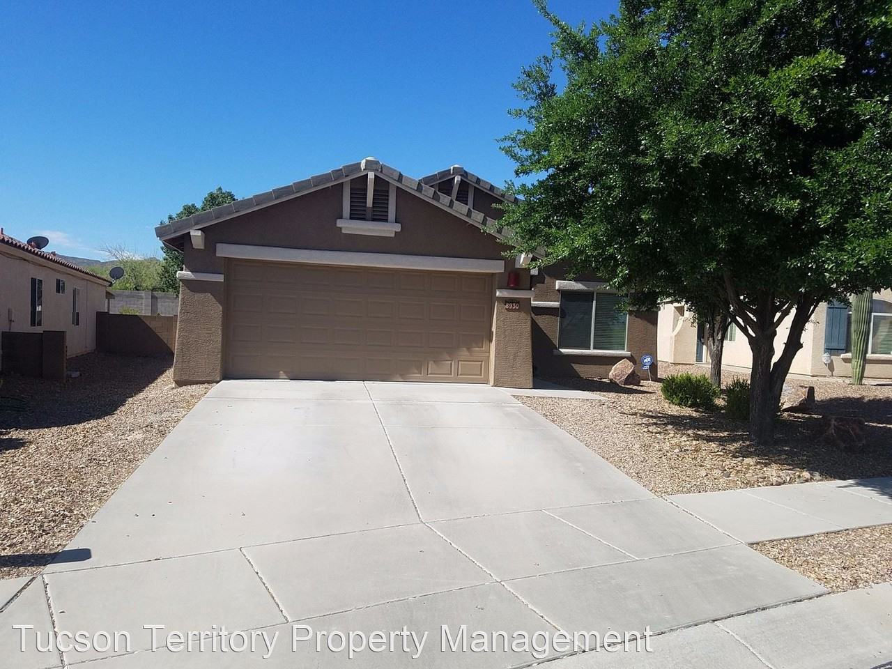 8930 N School Hill Dr - Photo 2 of 22