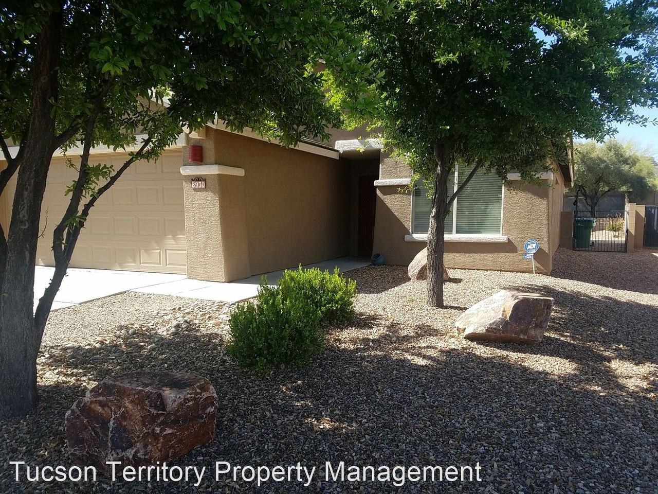 8930 N School Hill Dr - Photo 3 of 22