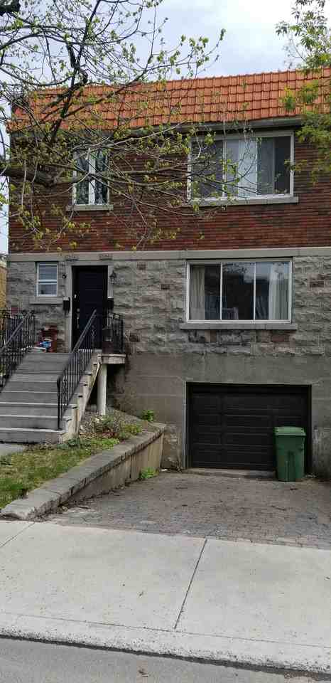 5822 Rue de Terrebonne 5822, Montréal, QC H4A 1B2 3 Bedroom House for