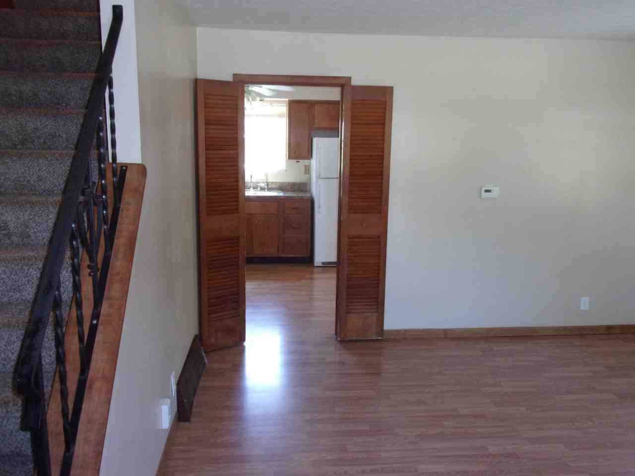 4366 Elmhurst Dr - Photo 5 of 17