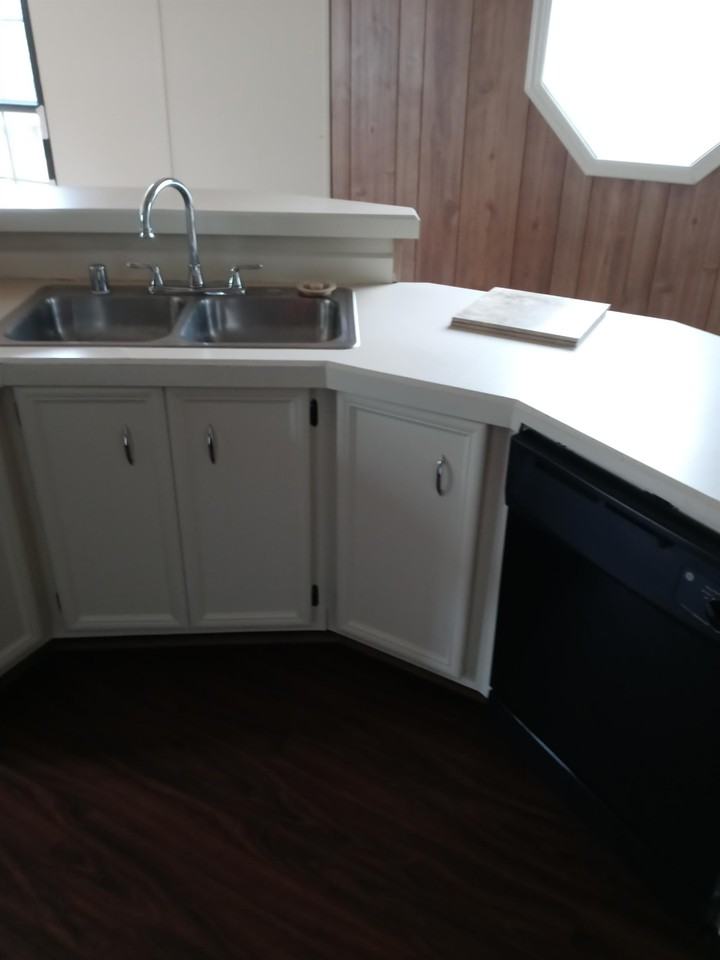 294 Golden Ct #294R - Photo 3 of 18
