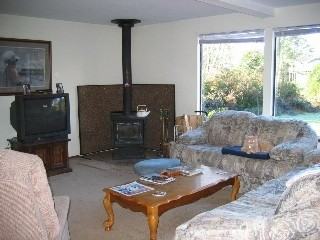 395 Bass Ave NE - Photo 2 of 3